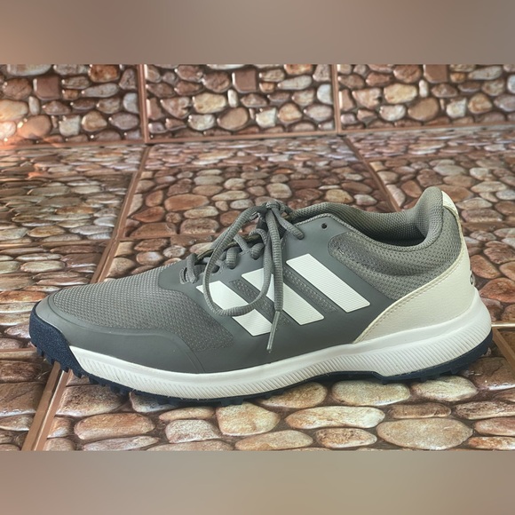 💳SOLD🛍 Adidas Tech Response Golf Shoes Men's Size 10 Gray Spikeless EG5395 - Picture 5 of 7